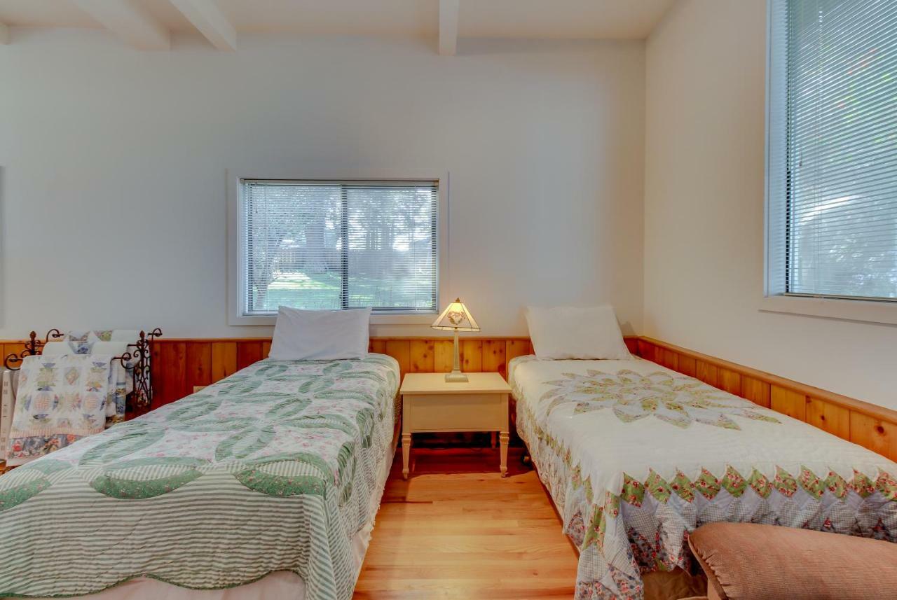 Lopez Island Hunter Bay Waterfront Home エクステリア 写真
