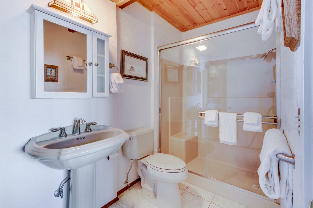 Lopez Island Hunter Bay Waterfront Home エクステリア 写真
